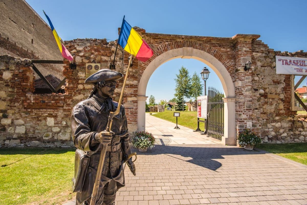 Traseul celor trei fortificații din Cetatea Alba Carolina