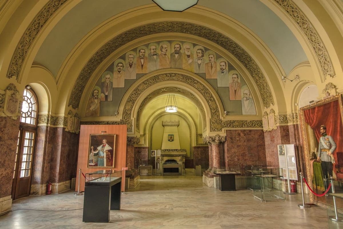 Sala Unirii din Alba Iulia, unde s-a votat Unirea de la 1918