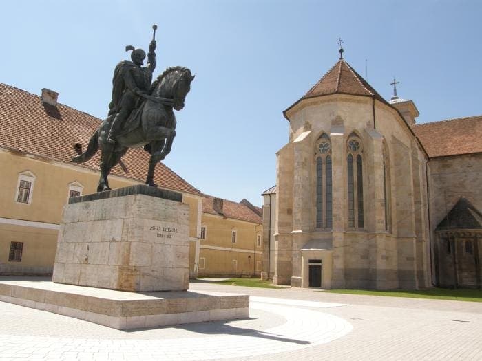 Statuia ecvestră a lui Mihai Viteazul din Alba Iulia